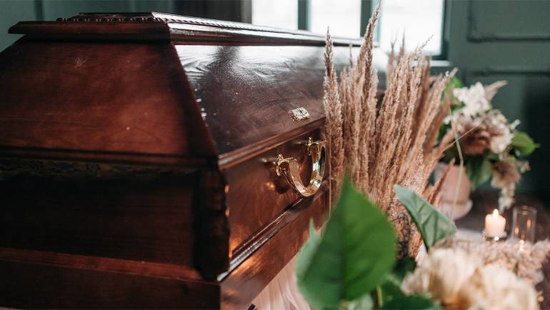 Choosing The Right Funeral Service On A Budget – 5 Things You Must Do