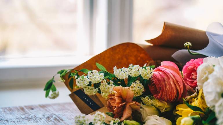 Your Checklist For Planning A Respectable Funeral On A Budget