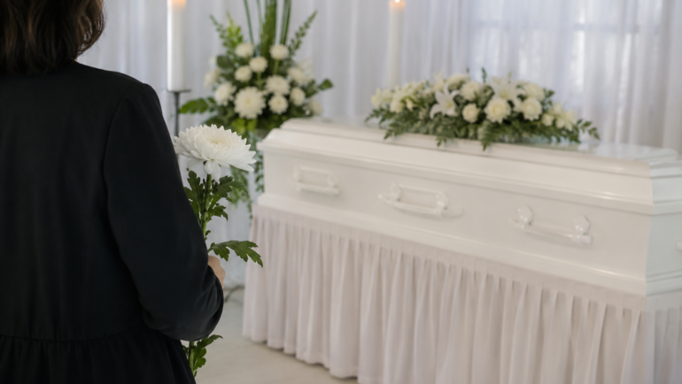 Cost-Savvy Funeral Planning: Budget-Friendly Tips from Simplicity Casket